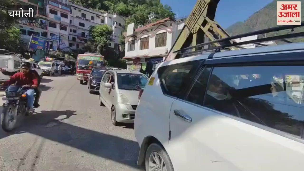 Badrinath Yatra picks up pace as weather clears, traffic jams begin in Karnaprayag