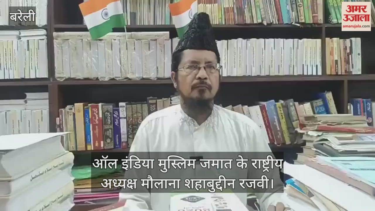 Maulana Shahabuddin Razvi said Tejashwi Yadav is destroying the Muslim leadership in Bihar