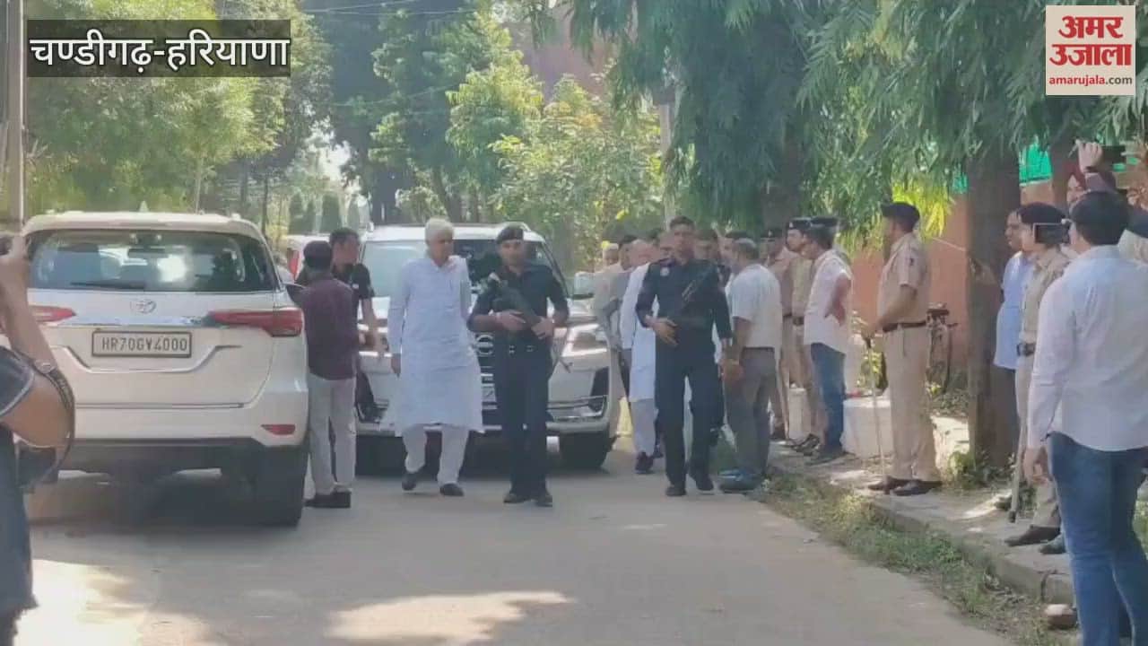 INLD leader Abhay Chautala reached the residence of Amneet P Kumar.