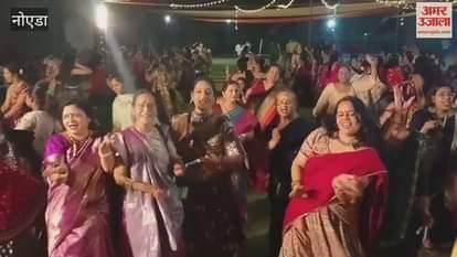 diwali dandiya night program organized by noida sector-11 rwa
