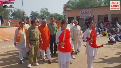 Baghpat: A grand display of bravery was held at Shri Mahanand Sanskrit Vidyalaya Gurukul Lakhshagriha in Barnawa