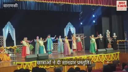 students wonderful presentation at International Astrology and Vastu Conference at BHU