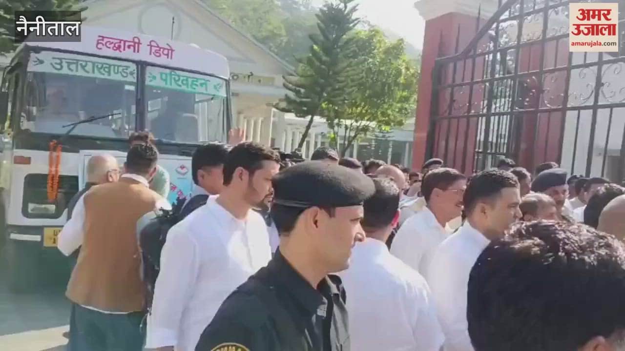 CM Pushkar Singh Dhami inaugurated the city bus service in Haldwani