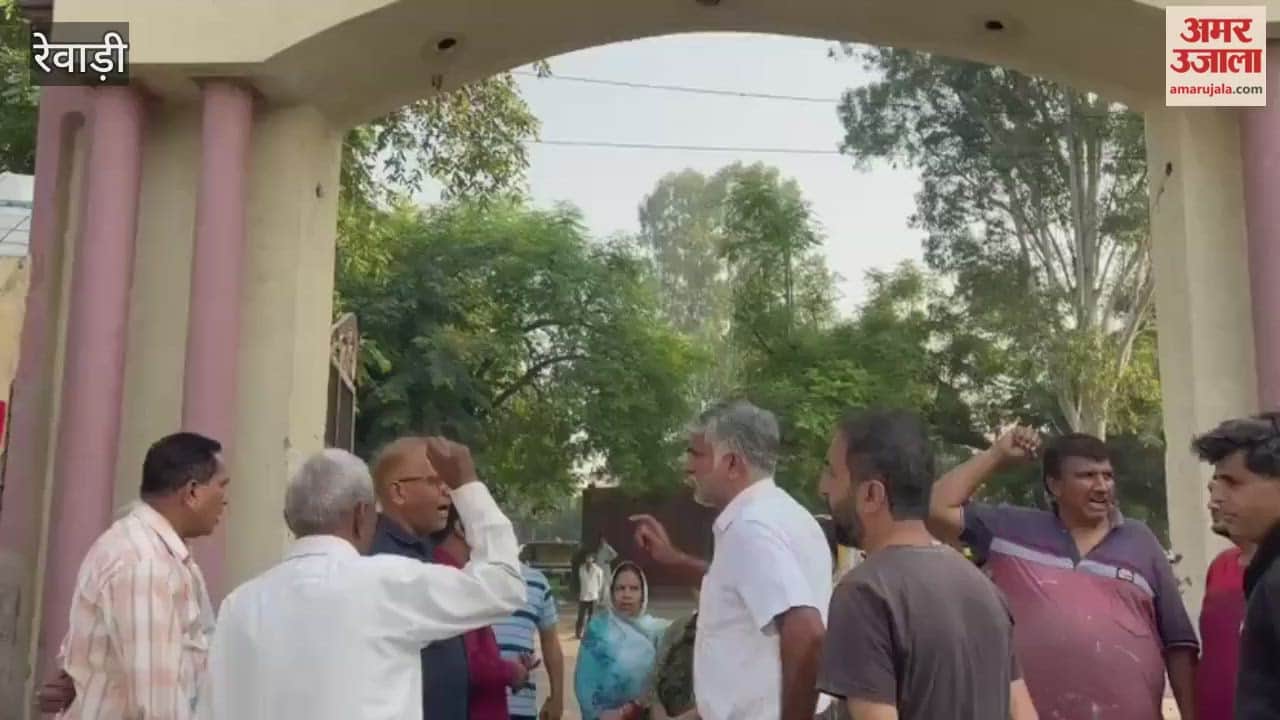 People in Rewari are angry over water shortage and protest outside the Public Health Department office.