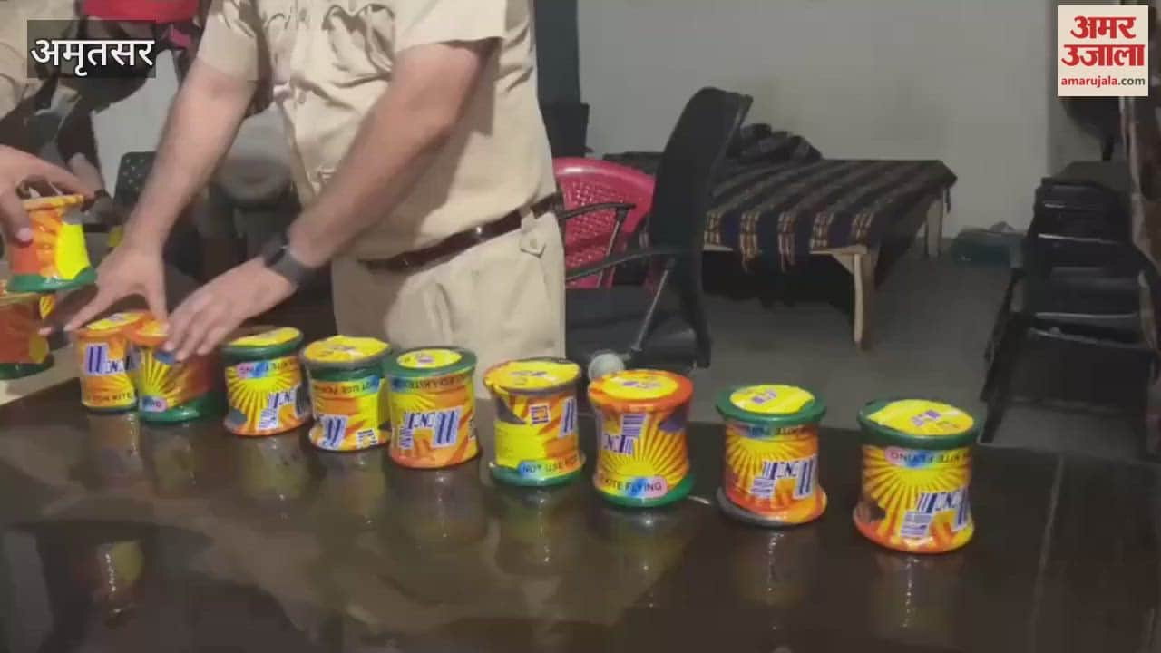 Amritsar police arrested 32 China door vendors