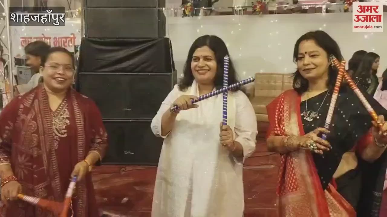 CDO Dr. Aparajita Singh performed Dandiya dance at the Swadeshi Fair in Shahjahanpur