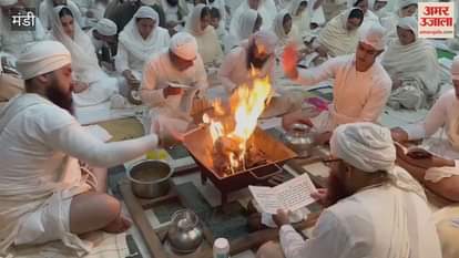Mandi Havan was performed for world peace welfare of humanity and the rise of Namdhari sect