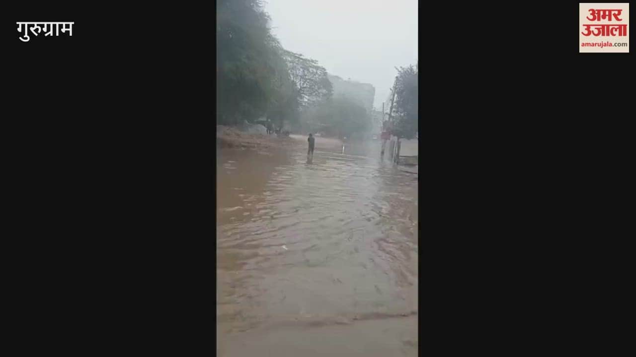 Sewage line blocked in Sector 45 of Gurugram
