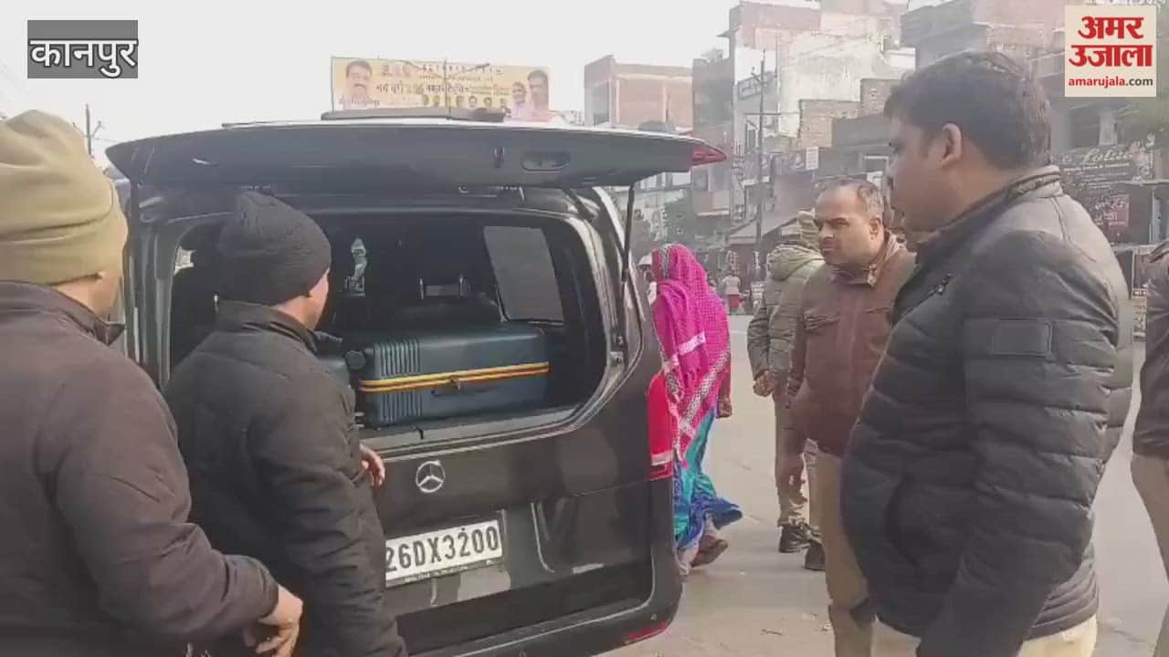 Police Conducts Vehicle Checking Drive at Four Locations, 35 Vehicles Fined