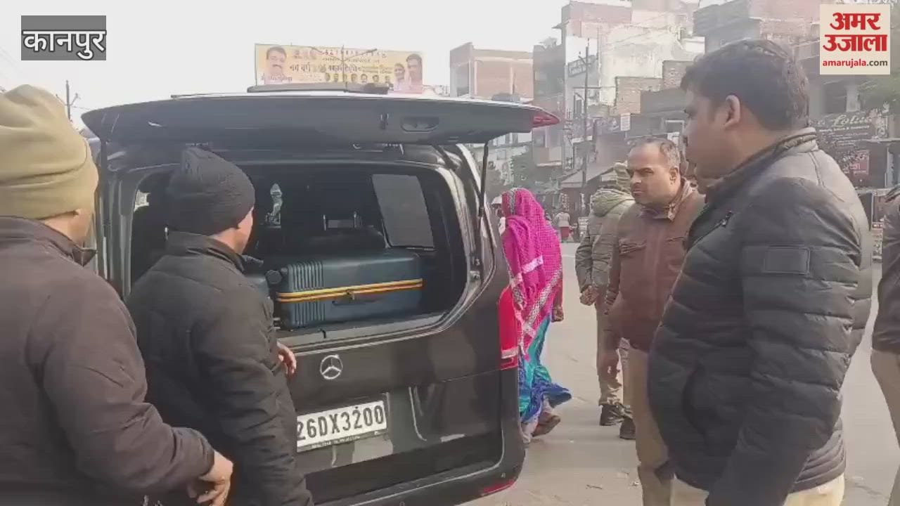 Police Conducts Vehicle Checking Drive at Four Locations, 35 Vehicles Fined