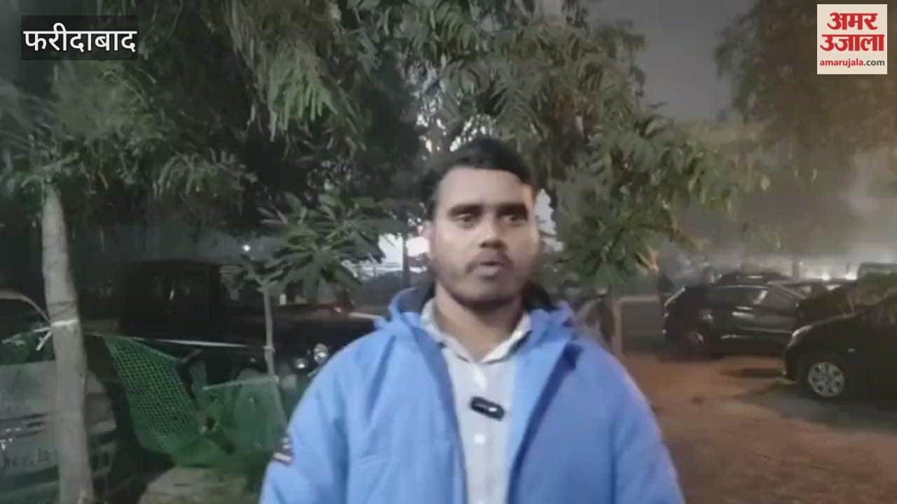 SC, BPL, and backward class students will receive scholarships based on attendance