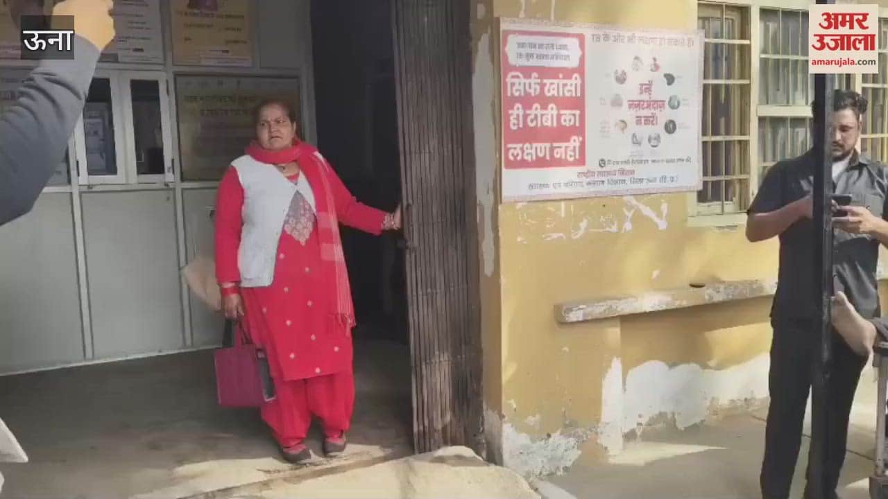 Una Two workers died and three were injured when a crane collapsed at a steel factory in Gagret