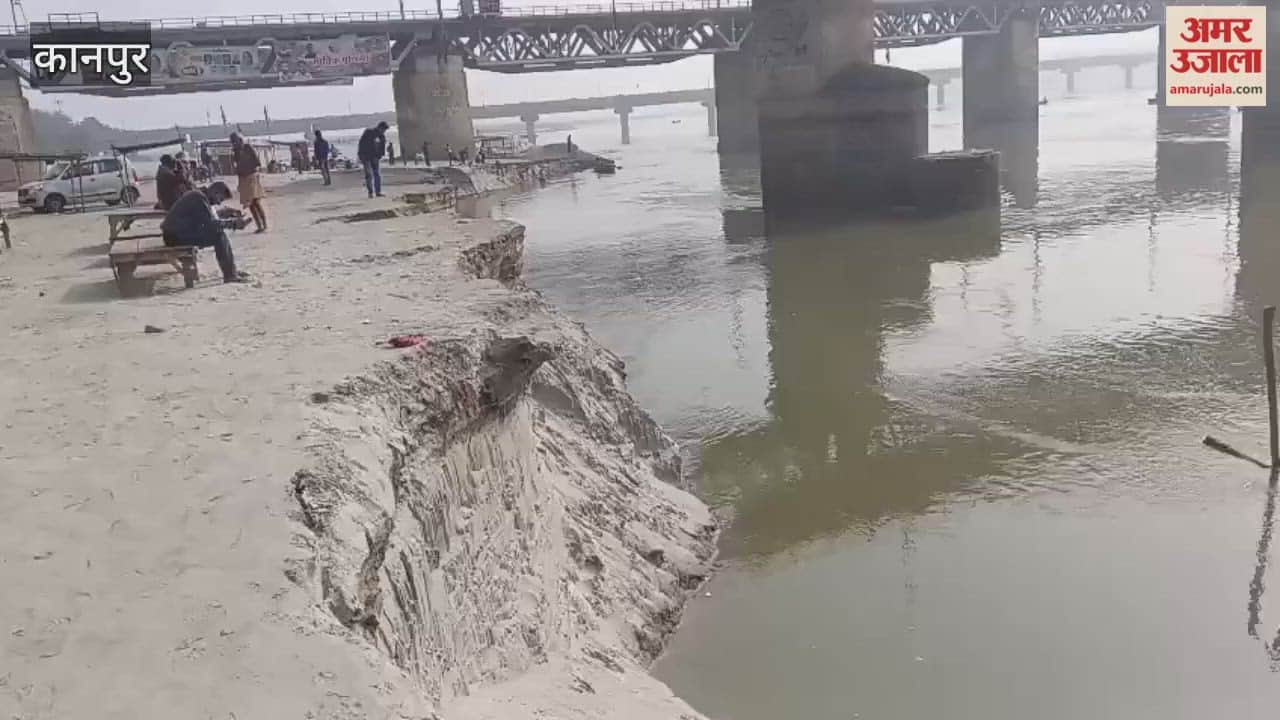 Ganges River's course shifts, accelerating erosion on the Shuklaganj side