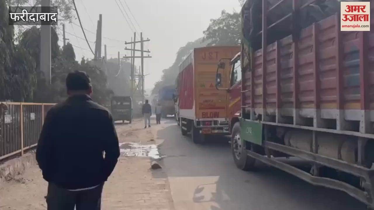 massive traffic jam occurred on Mujesar Road in Faridabad