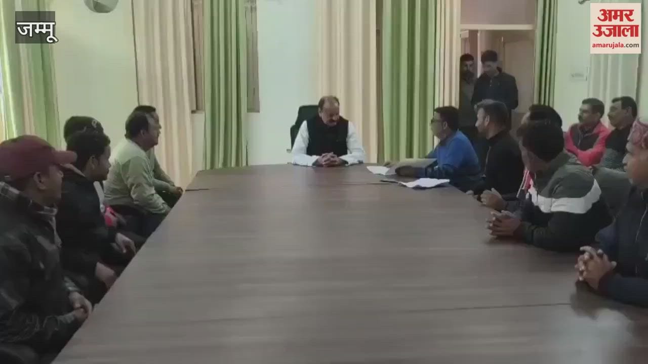 Samba: Samba United Front PHE temporary employees approached the MLA to raise their concerns.