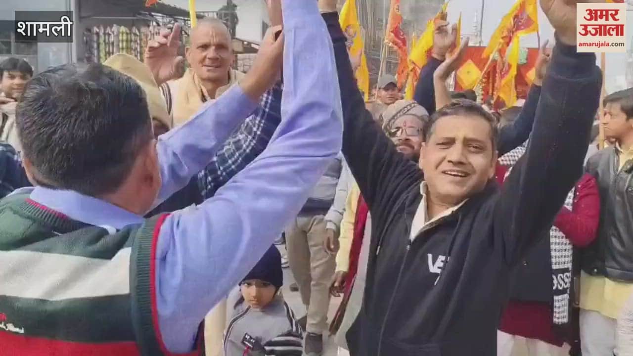 Jhijhana: Shyam Devotees Take Out Padyatra on Ekadashi, Pull Chariot by Hand and Offer Nishan at Baba Khatu Shyam Temple