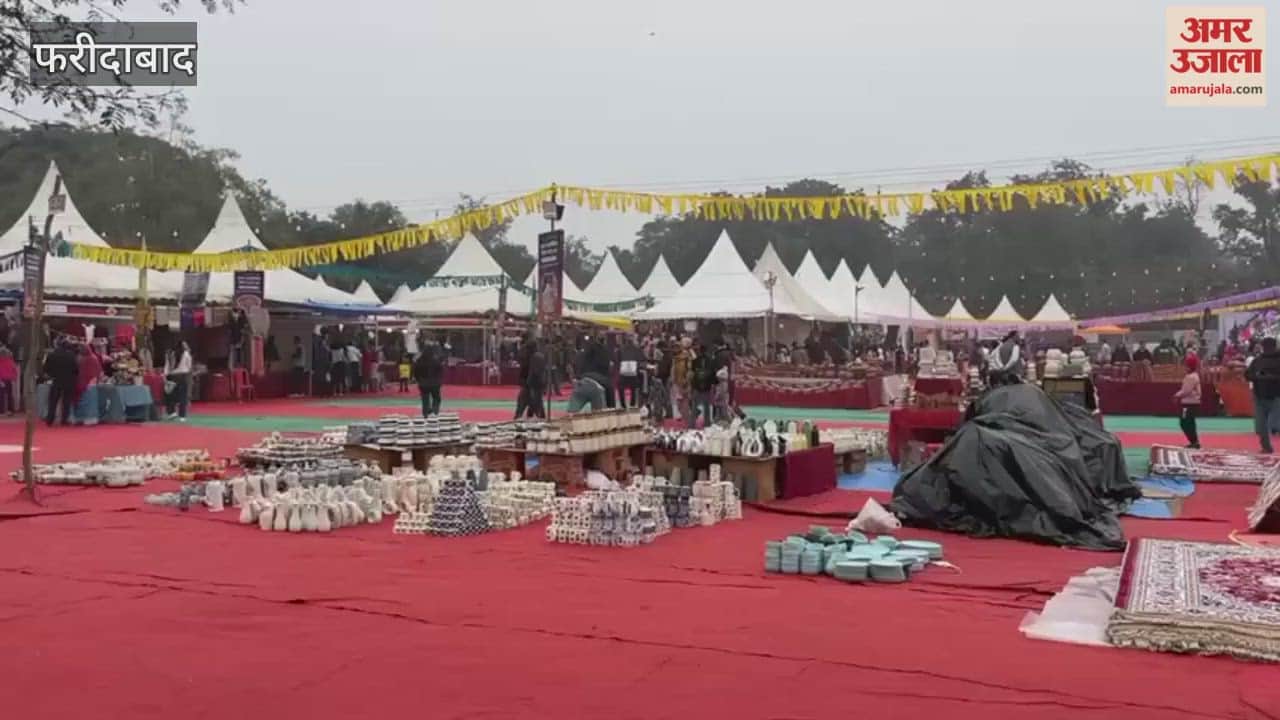 Saras mela currently underway in Faridabad attracting large crowds of people