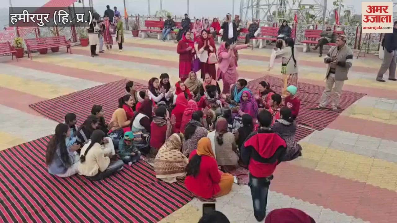 Hamirpur A huge crowd of devotees flocked to the Awahdevi Mata temple on New Year's Day