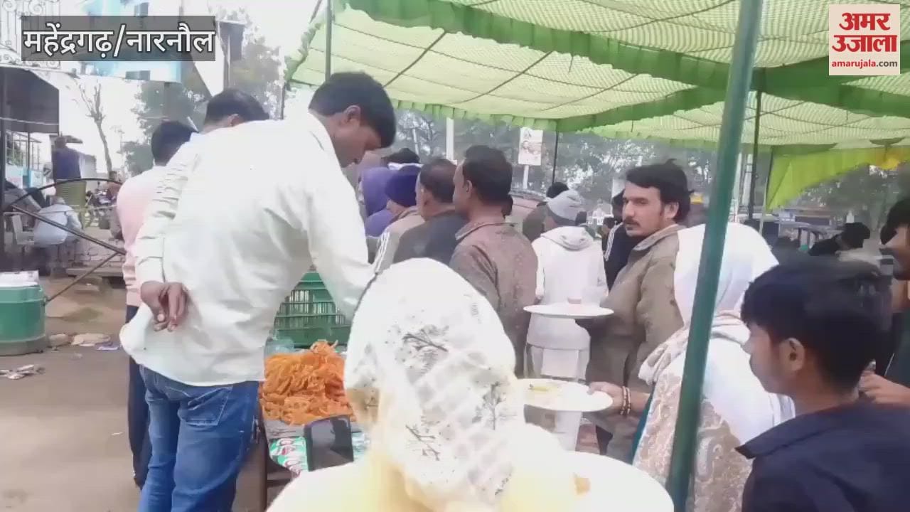 community feast was organized in Ramkaran Das Colony in Narnaul on New Year's Day