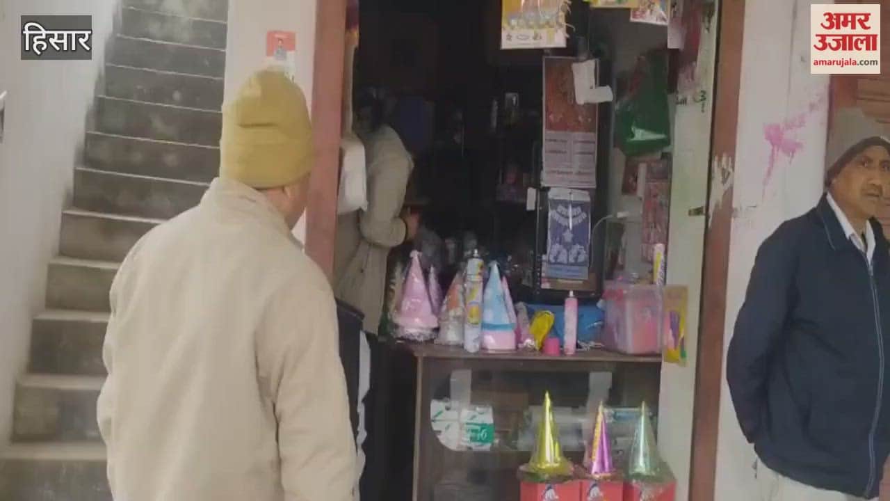Thieves broke into seven shops simultaneously in Bawal; the thieves were caught on CCTV cameras.