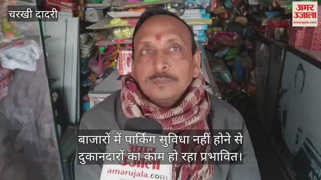 Lack of parking facilities in the markets is affecting the work of shopkeepers