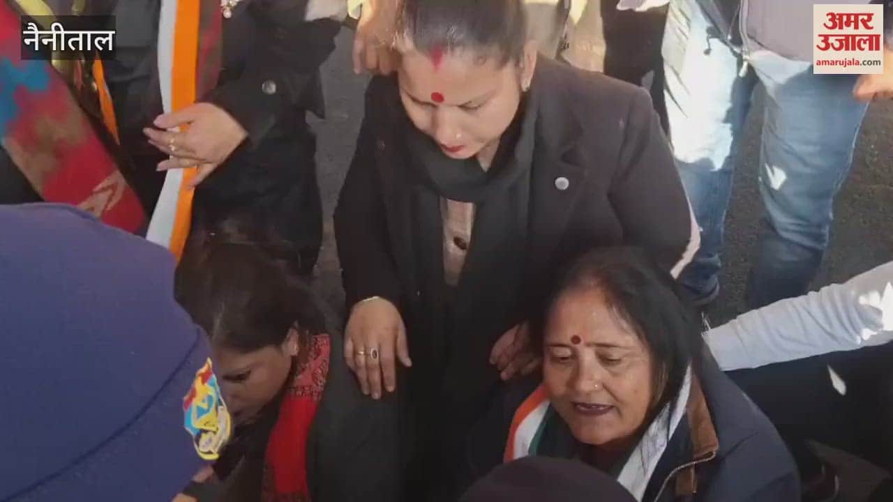 Ankita murder case: Clashes with police during the burning of the MLA's effigy