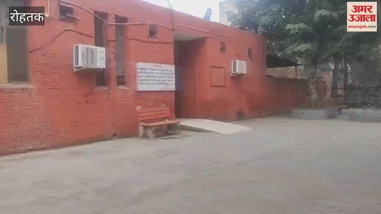 Kamal had come to Rohtak just four months ago to earn money; his mother broke down in tears upon seeing her son's body.