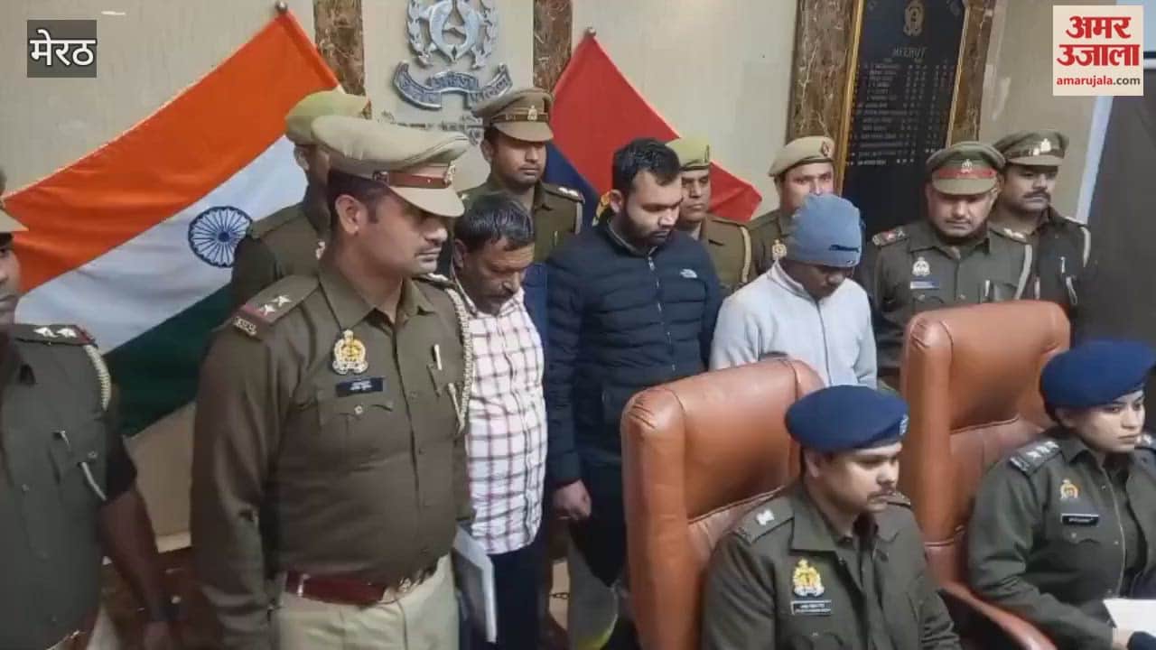 Meerut: Three arrested for looting electronic items from a truck, looted goods also recovered