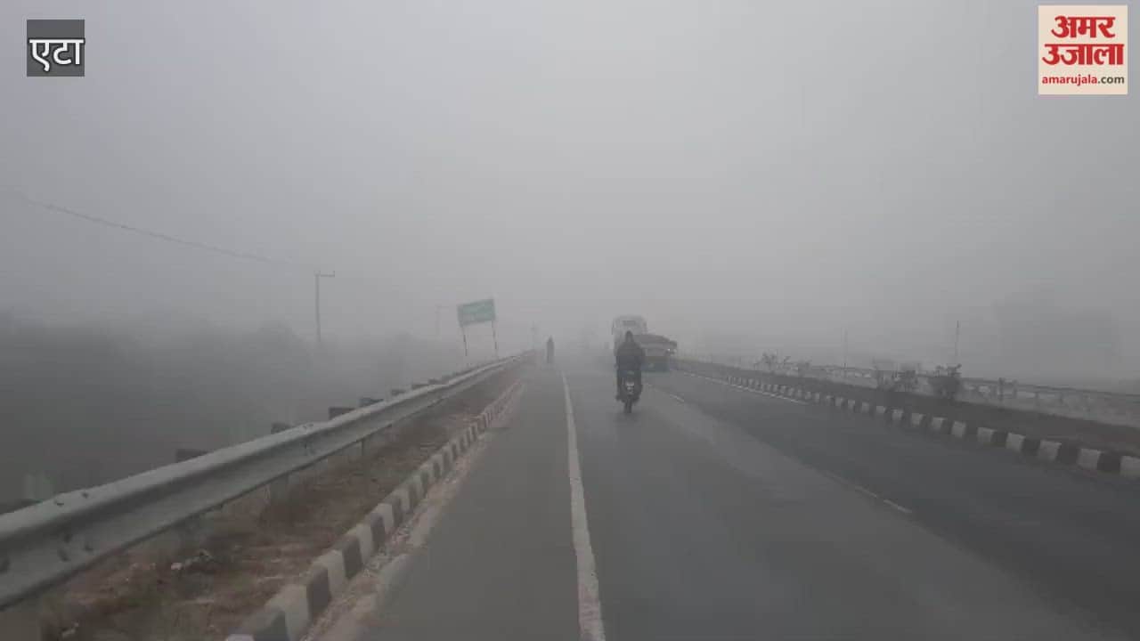 Dense Fog Disrupts Life in Etah Vehicles Move Slowly Due to Low Visibility