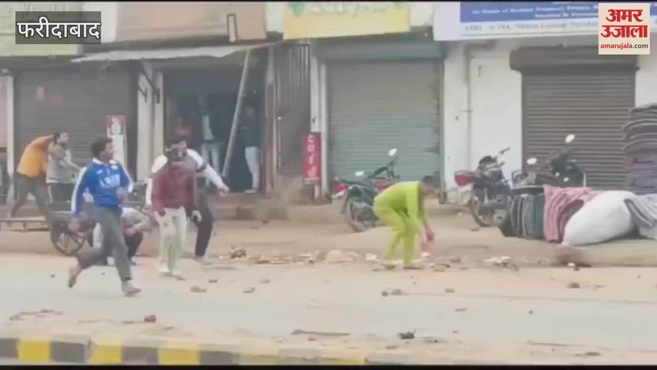 Stone pelting between two groups in Nehru Colony, Faridabad