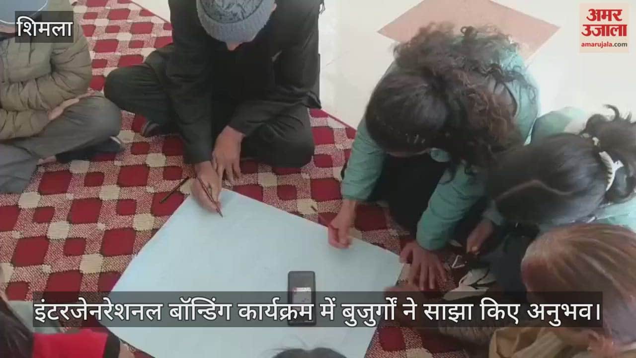 Elders share experiences at intergenerational bonding event