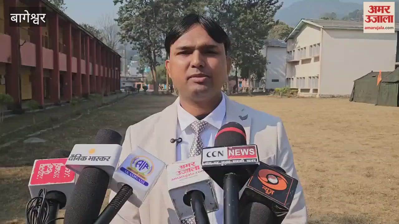 Drivers who followed traffic rules were honored in Bageshwar