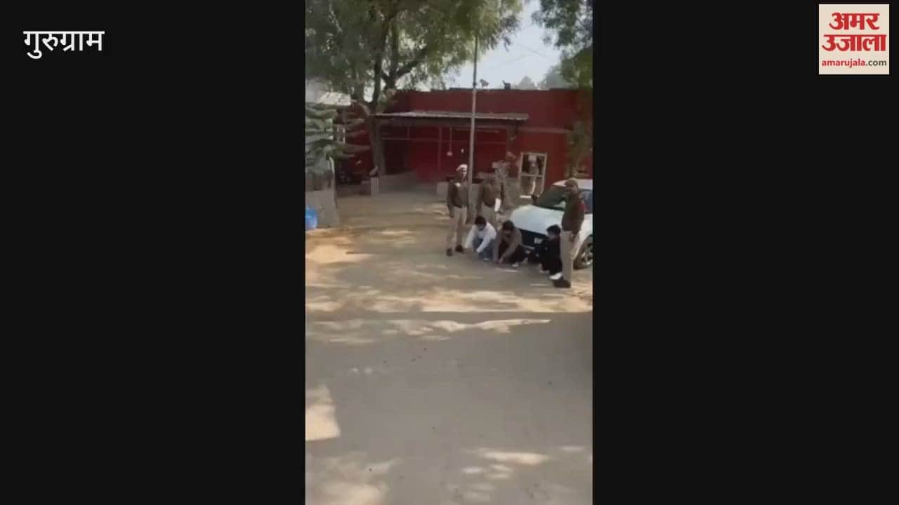 Bhonasi police arrested three accused In car stunts video