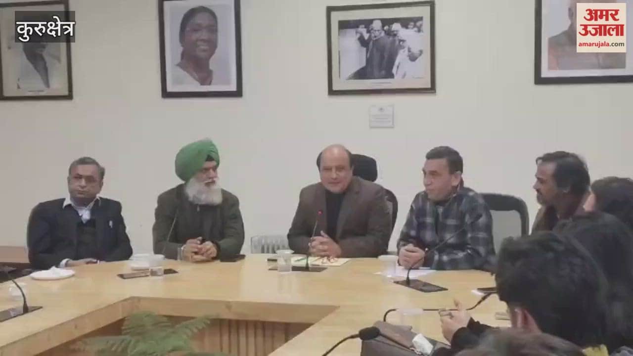 A delegation of 30 students from Jammu and Kashmir reached Kurukshetra University