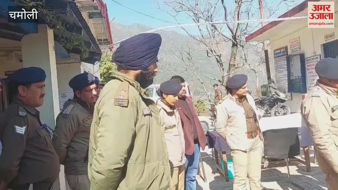 Karnaprayag: SP inspected the police station and also check the equipment