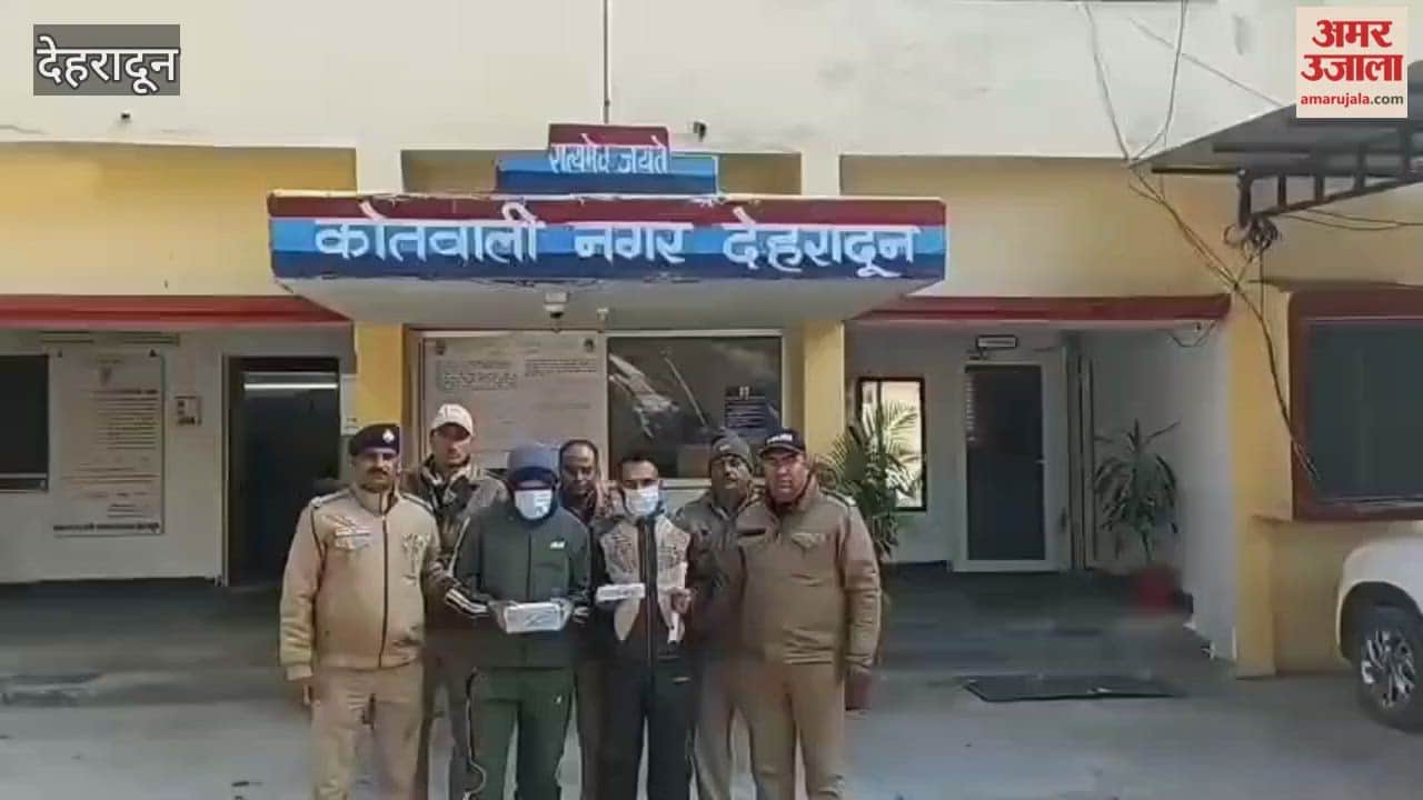Dehradun:  Doon police have arrested two accused, including a gangster, involved in a theft incident.