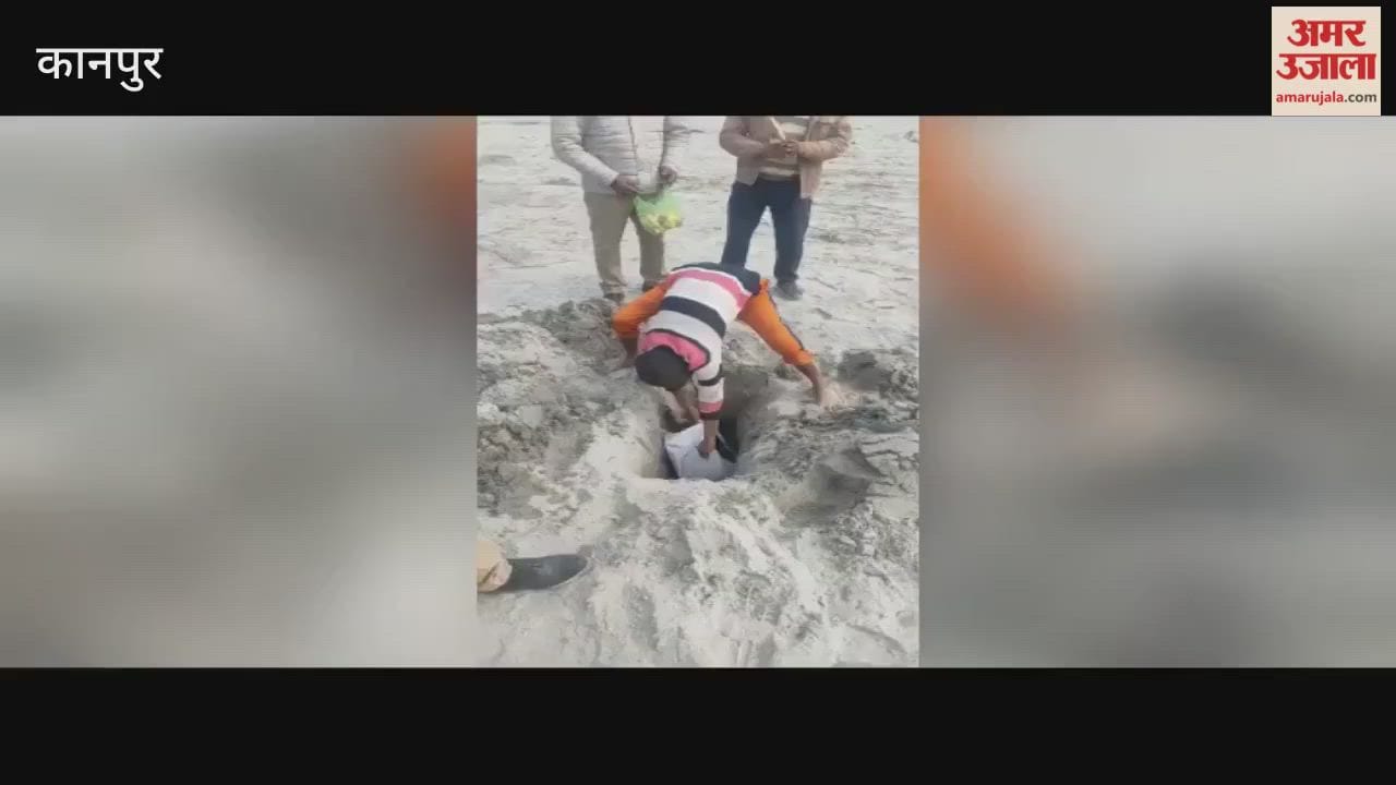 Police perform last rites for dog raised at police station