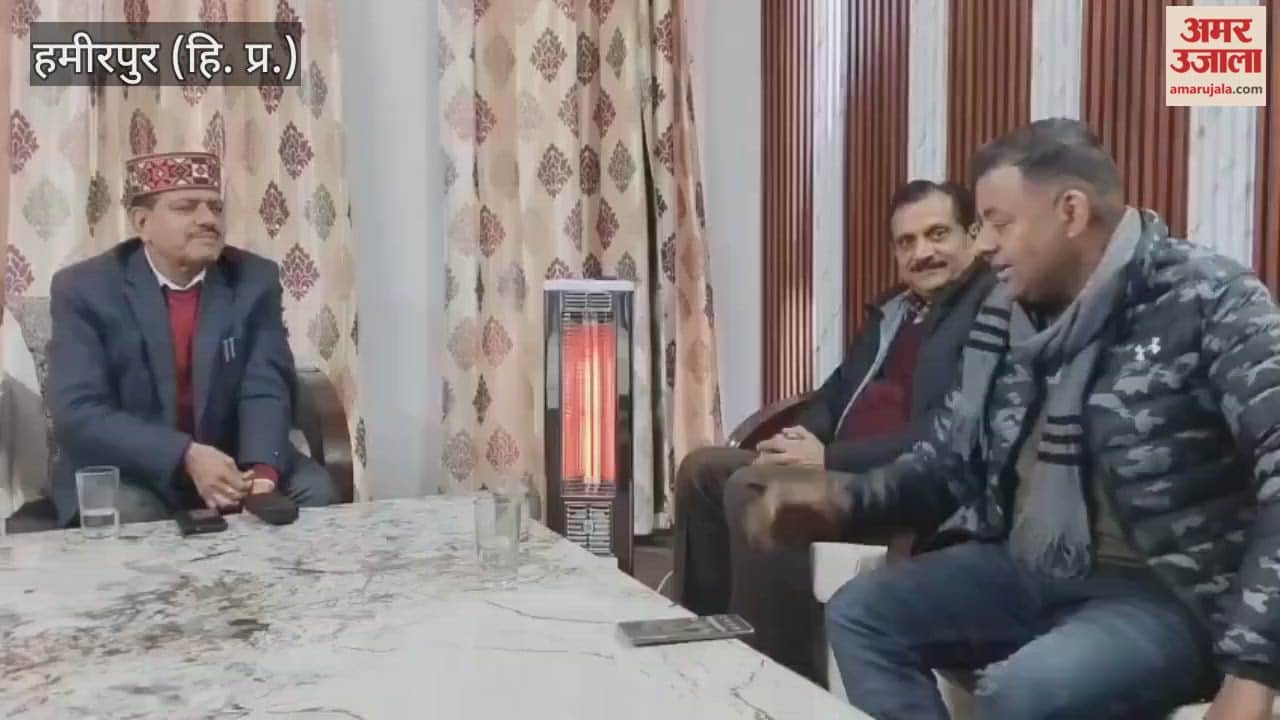 Hamirpur The Holi fair in Sujanpur will be held for 20 days instead of a month; a delegation from the traders' association met with the MLA regarding their demands