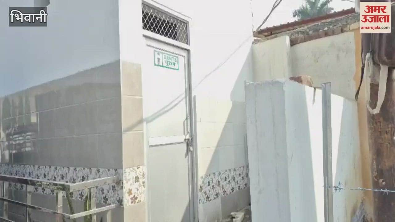 In Bhiwani, work orders for the city's public toilets will be issued from next week, with Rs. 4 lakh to be spent monthly on their cleaning