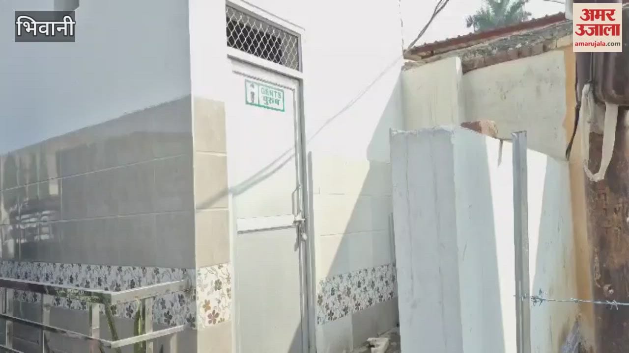 In Bhiwani, work orders for the city's public toilets will be issued from next week, with Rs. 4 lakh to be spent monthly on their cleaning