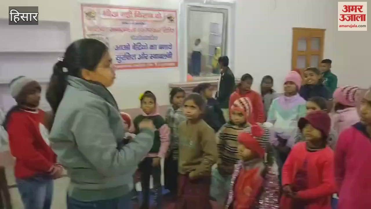 Girls living in slums in Hisar were given self-defense training.
