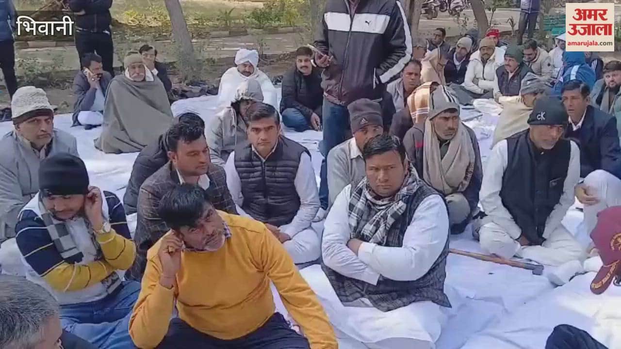 Congress protests over renaming of MNREGA scheme