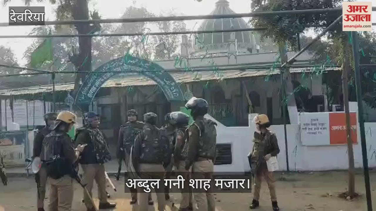JCB arrives to demolish Abdul Ghani Shah Mazar Kurna drain