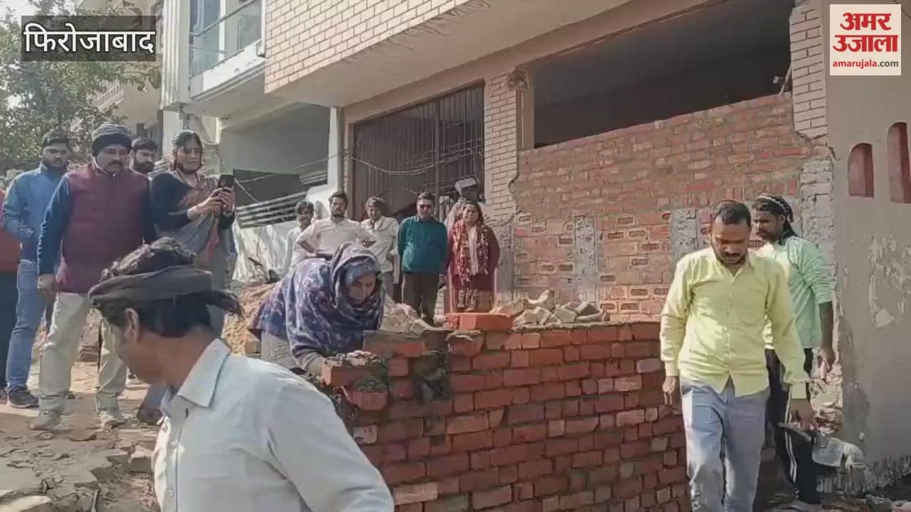 Road Dispute Between Two Colonies Sparks Tension in Shikohabad