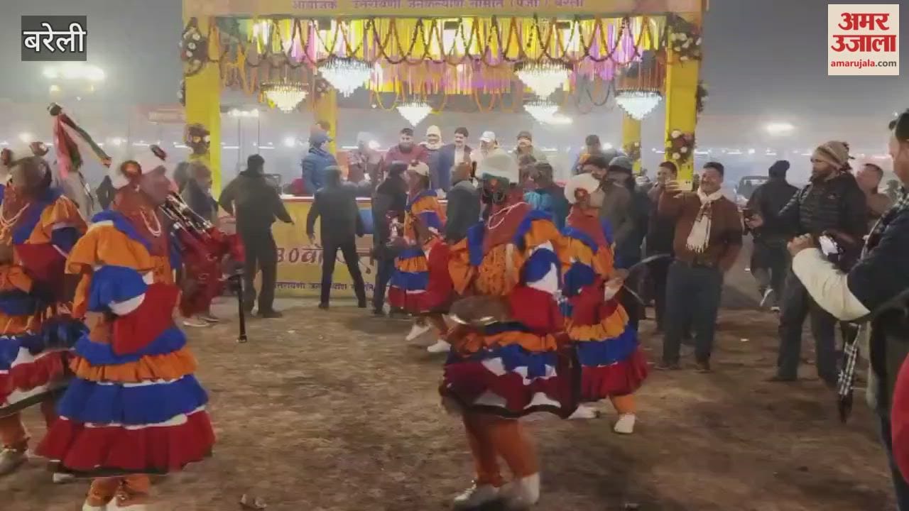 Artists from Uttarakhand performed Chholiya dance in Bareilly