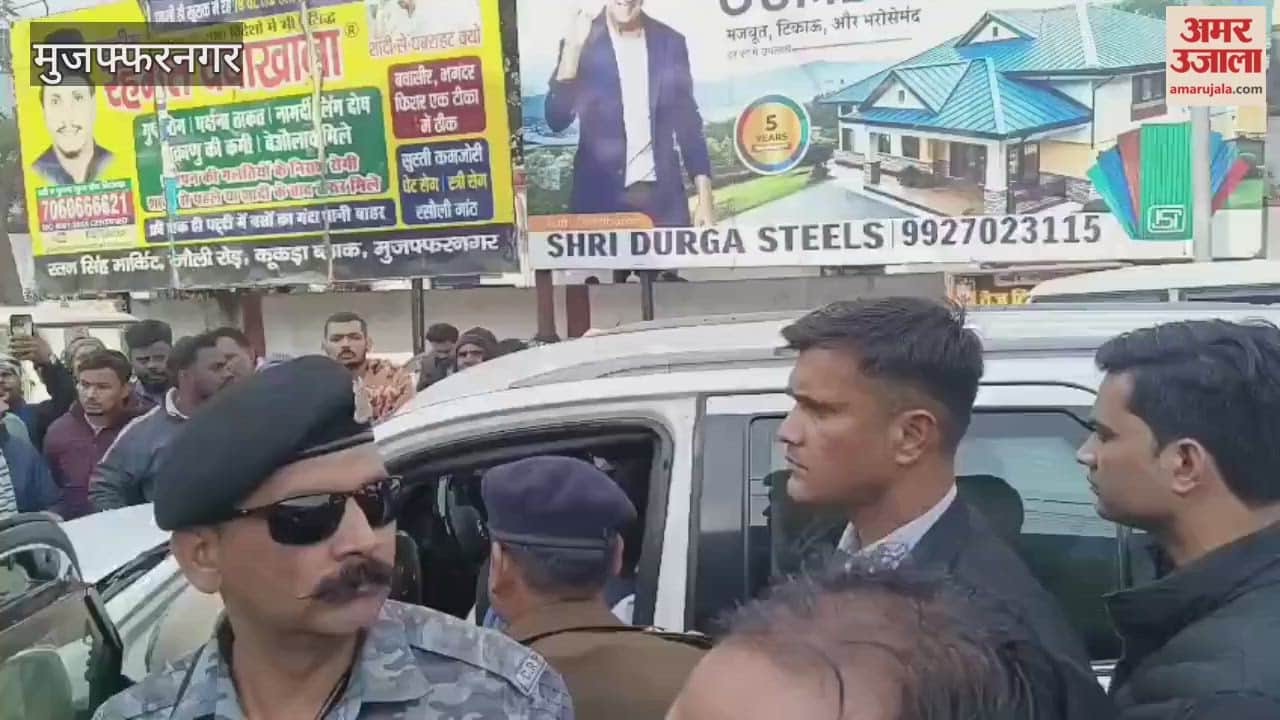 Muzaffarnagar: Nagina MP Chandrashekhar arrived to meet Sonu's family.