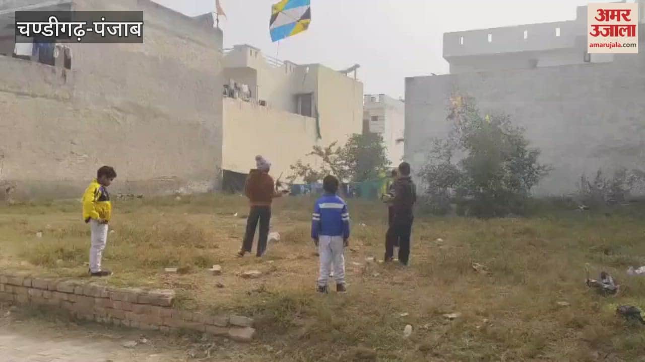 Flying kites near Firozpur railway tracks or overhead electric wires is life-threatening