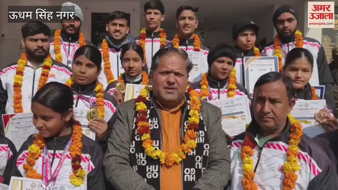 The mayor honored the athletes who returned after winning medals in rudrapur