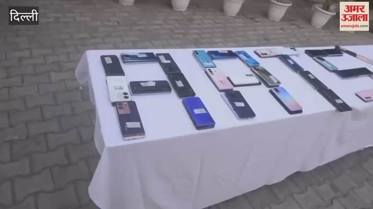 Outer North District Police in Delhi recovered 103 stolen mobiles