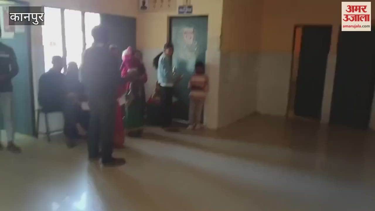 Patients lined up, doctors' rooms closed, many patients returned without treatment